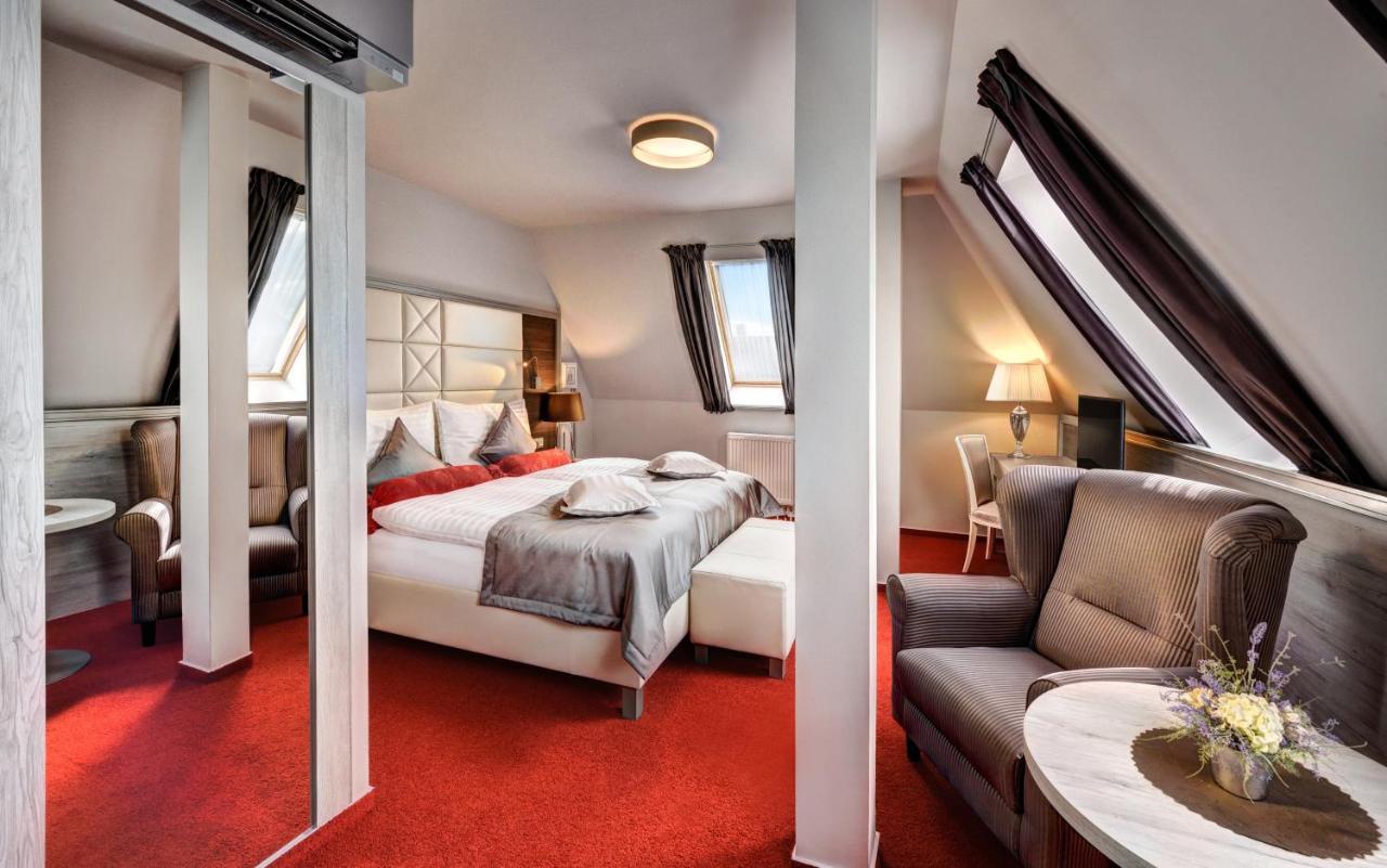 Boutique Hotel Hviezdoslav Kezmarok Luaran gambar